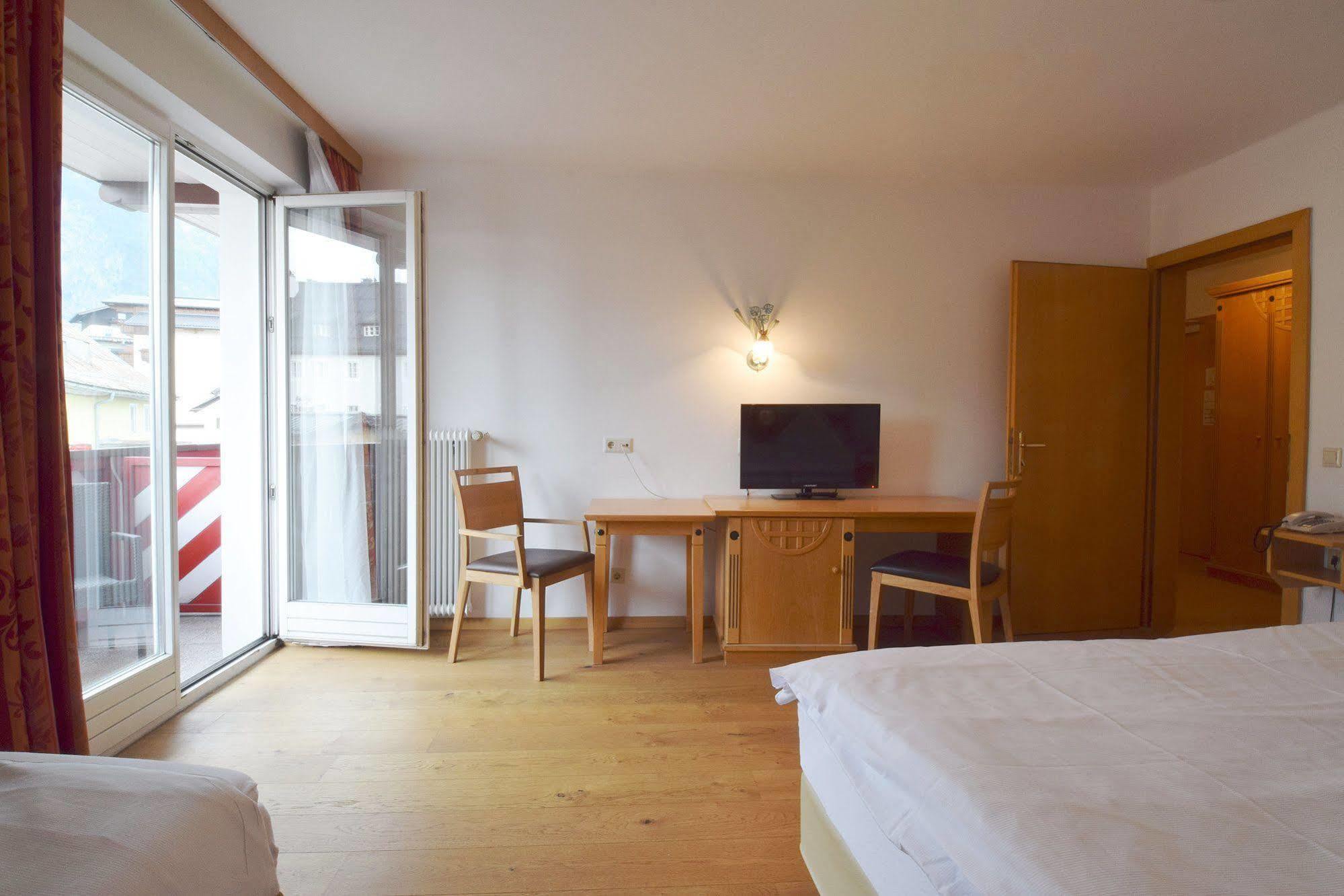 Hotel Der Abtenauer Eksteriør bilde